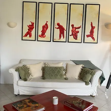 Chateau De Mazelieres Bed & Breakfast *