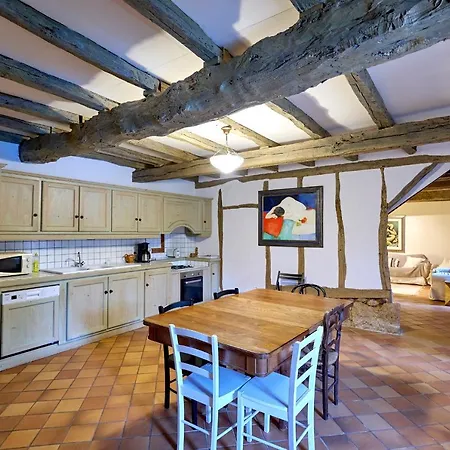 Chateau De Mazelieres