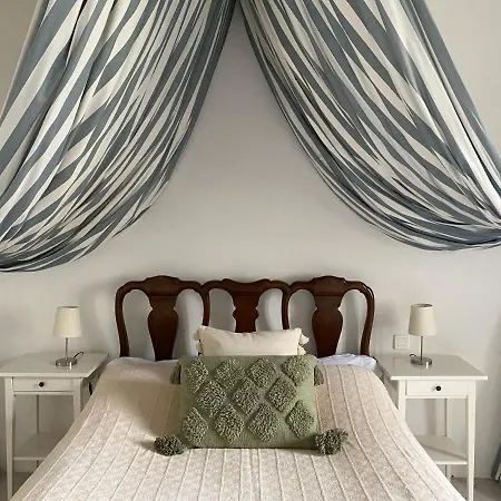 Chateau De Mazelieres * Espiens