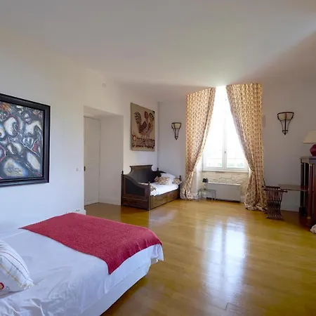 Chateau De Mazelieres Espiens