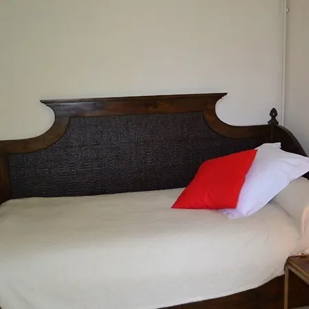 Bed & Breakfast Chateau De Mazelieres