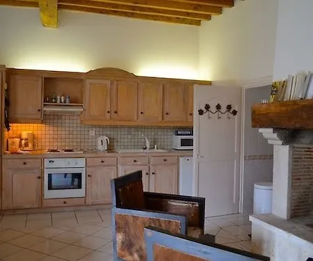 Chateau De Mazelieres Bed & Breakfast Espiens