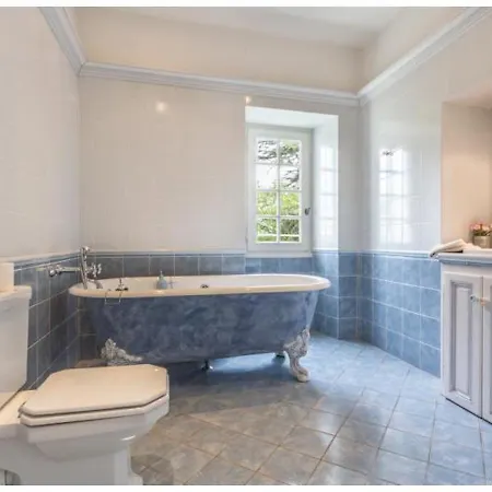 Chateau De Mazelieres * Espiens