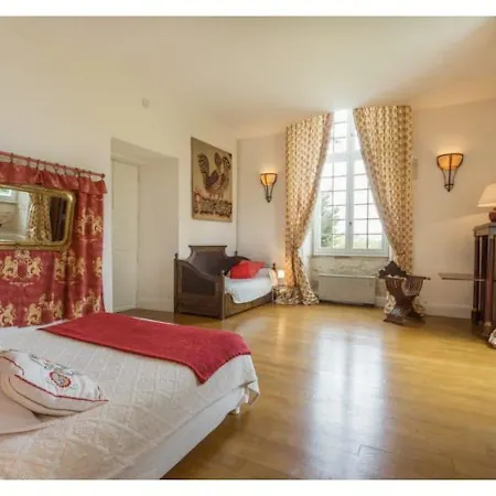 Chateau De Mazelieres Bed & Breakfast Espiens