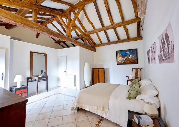 Chateau De Mazelieres Espiens