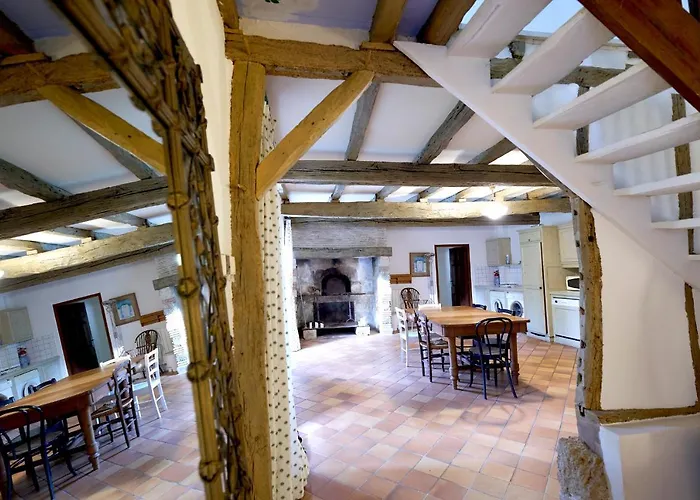 Chateau De Mazelieres * Espiens