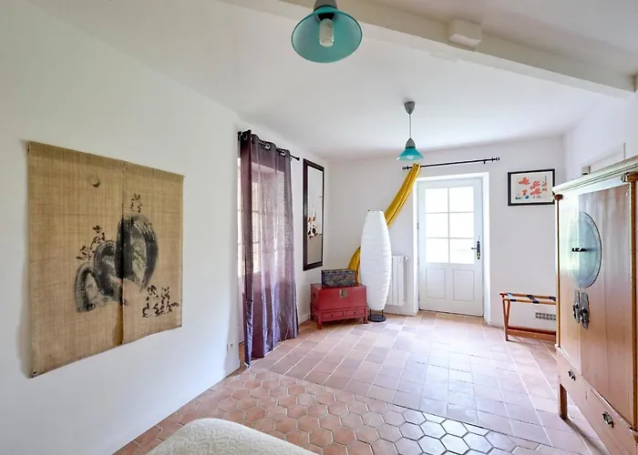 Chateau De Mazelieres *