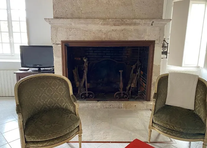 Chateau De Mazelieres *