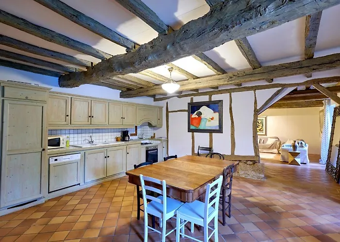 Chateau De Mazelieres