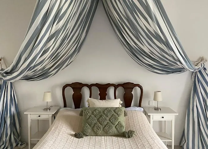 Chateau De Mazelieres * Espiens