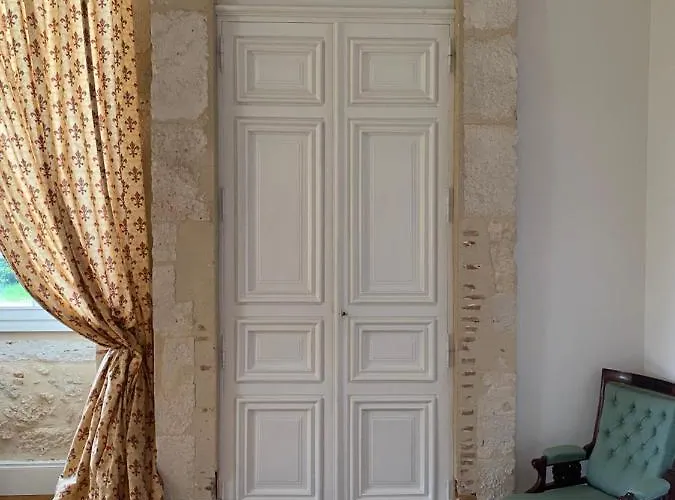 Chateau De Mazelieres *