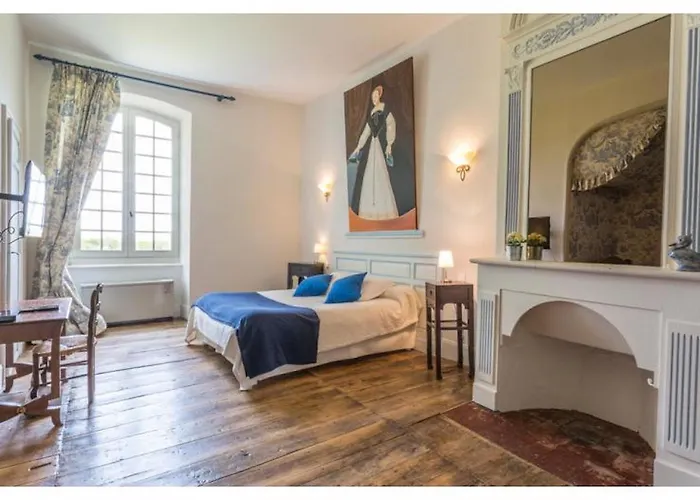 Chateau De Mazelieres * Espiens